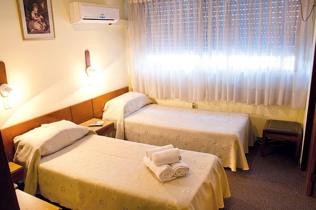 מונטווידאו Hotel Balfer מראה חיצוני תמונה